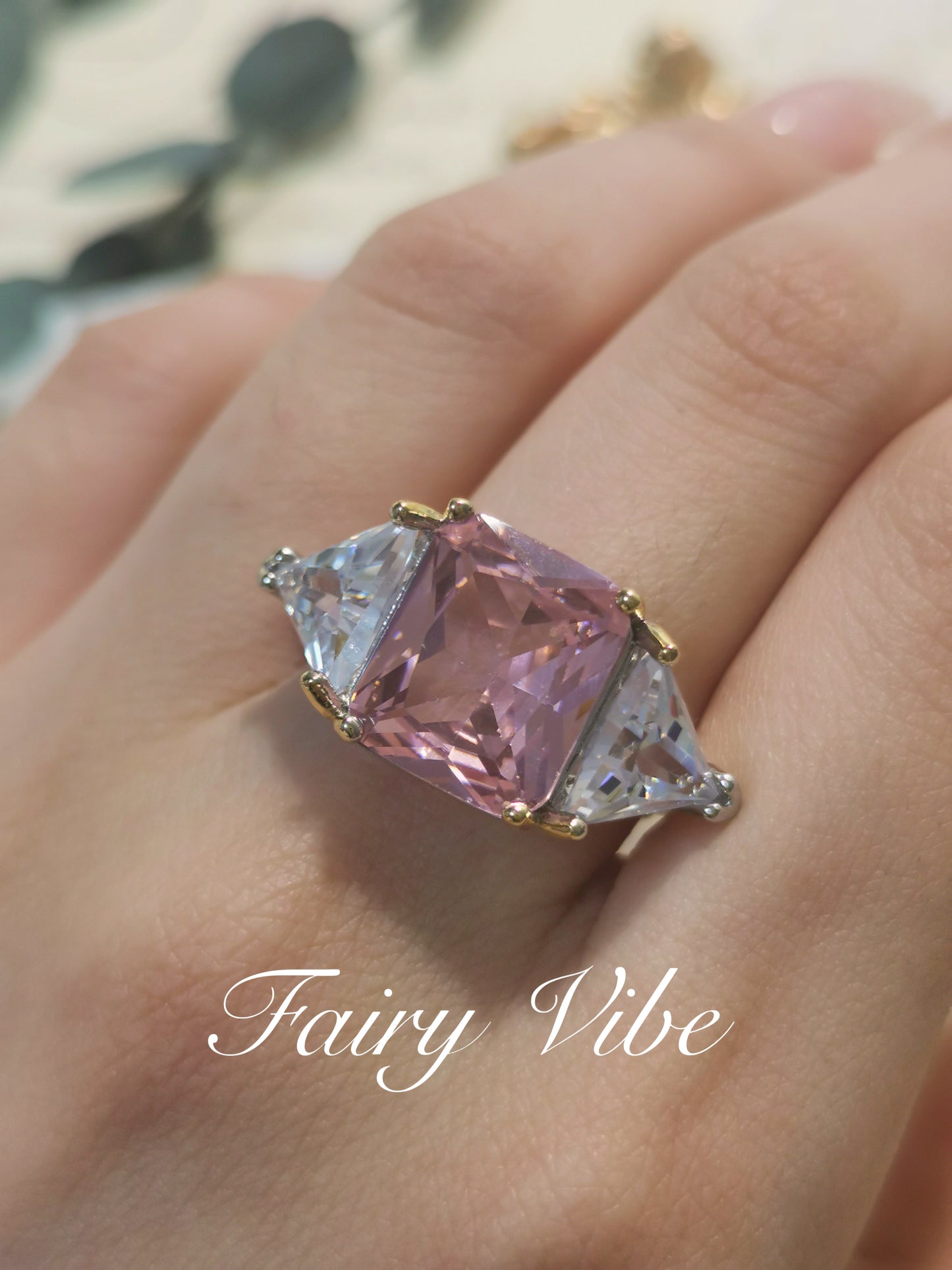 Elegant 8'' Cubic Cut Created Pink & White Moissanite Diamond Ring