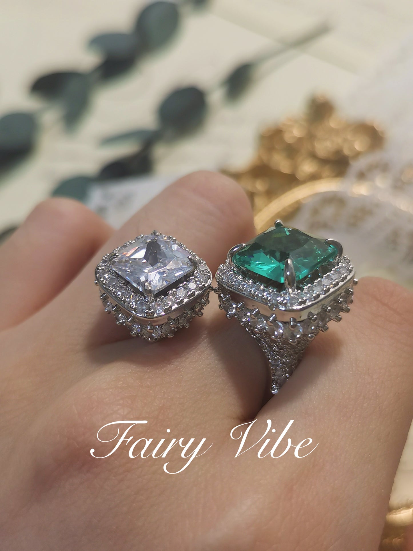 Gorgeous Cubic Cut with Double Gems Green & White CZ Fine Craved Ring